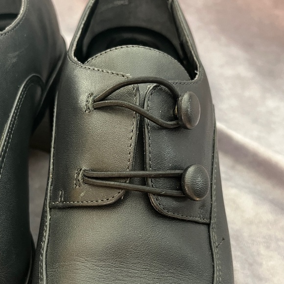 Cloudwalkers Black Loafers for Women - Picture 5 of 10